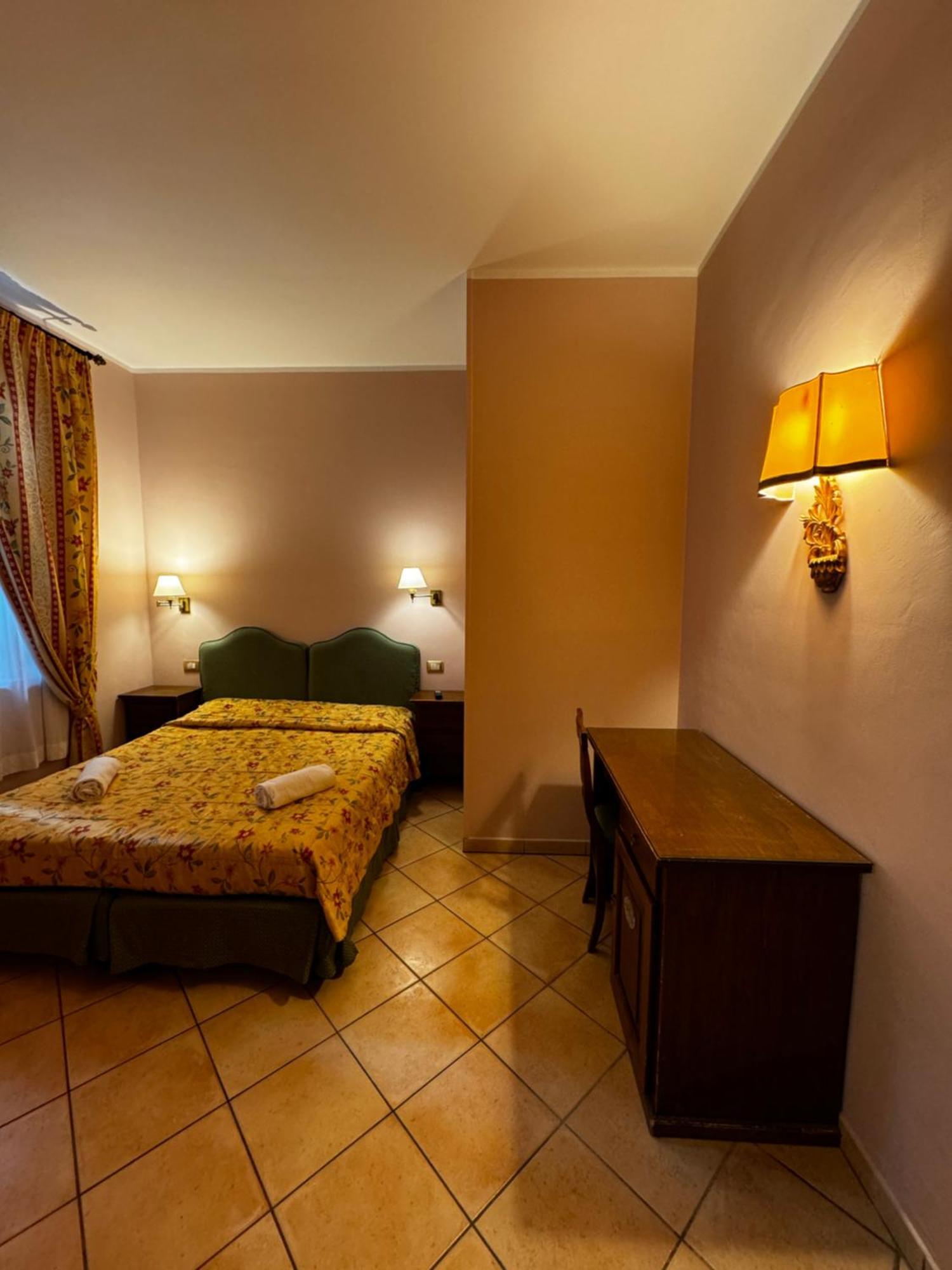 Villa Le Camelie Siena Buitenkant foto