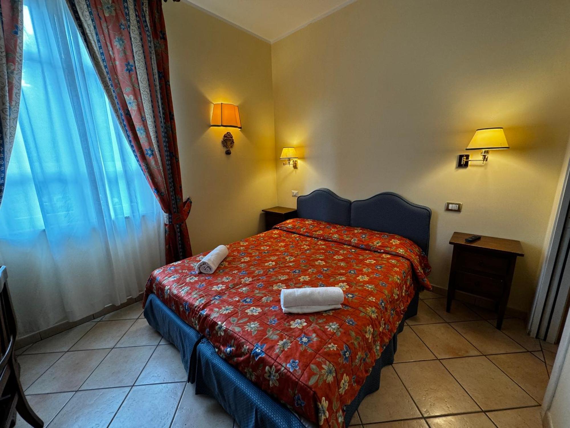 Villa Le Camelie Siena Buitenkant foto